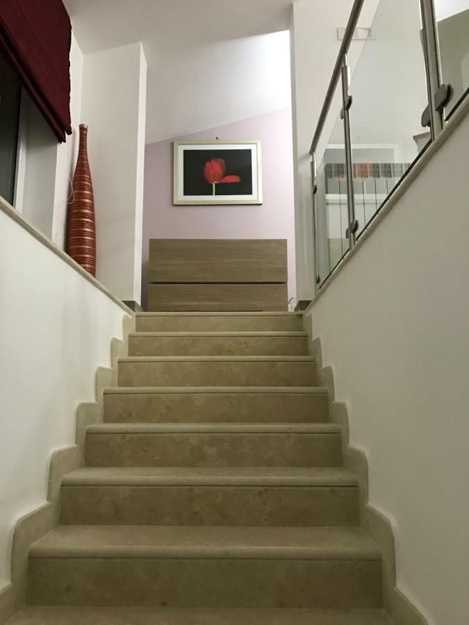 Residenza Murat กาแซร์ตา ภายนอก รูปภาพ